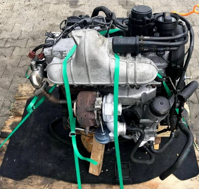 Vorschau von VOLKSWAGEN 2.5 TDI BJK CRAFTER 30-35 30-50 - 65 Tkm - MOTOR KOMPLETT