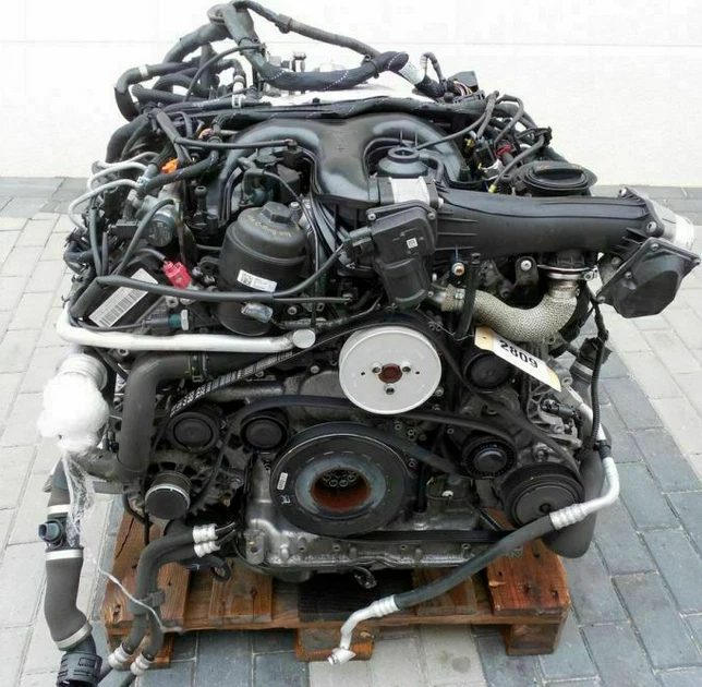 Preview of PORSCHE AUDI VOLKSWAGEN 3.0 TDI CRCA CRC Q7 TOUAREG - 48 Tkm - MOTOR KOMPLETT