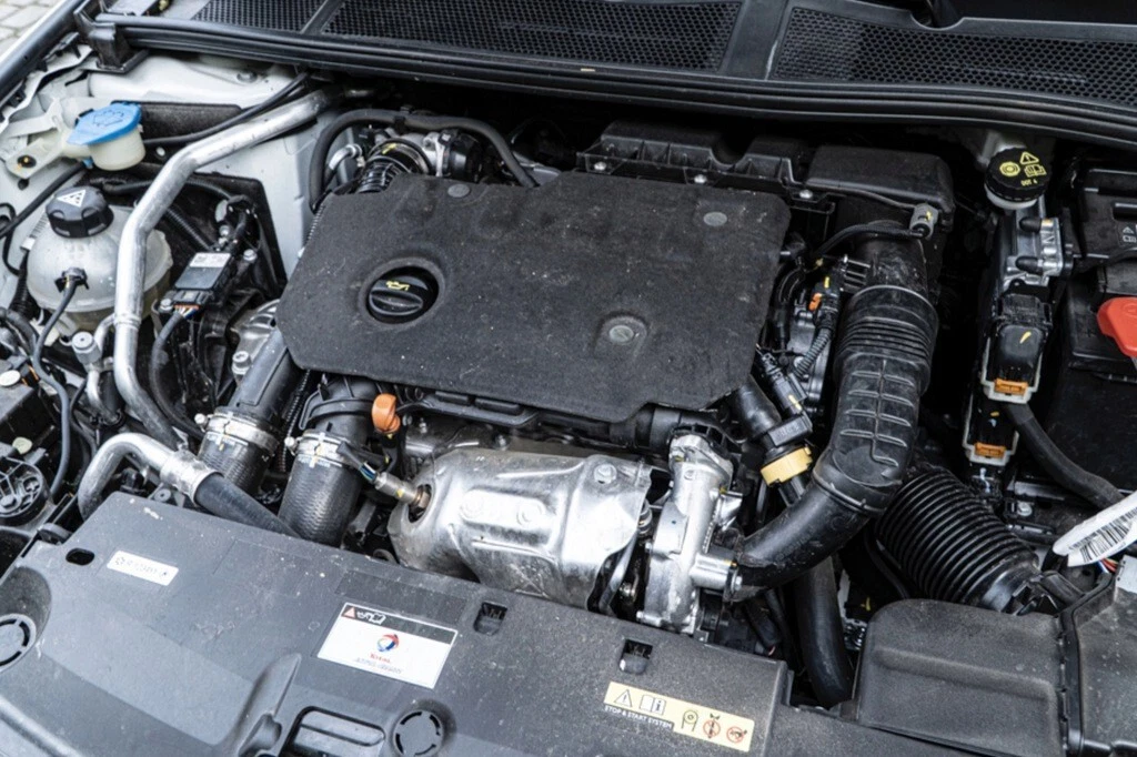 Preview of Peugeot 1.5 HDI YHZ Citroen Berlingo Opel Astra DS - 70 Tkm - MOTOR UNKOMPLETT