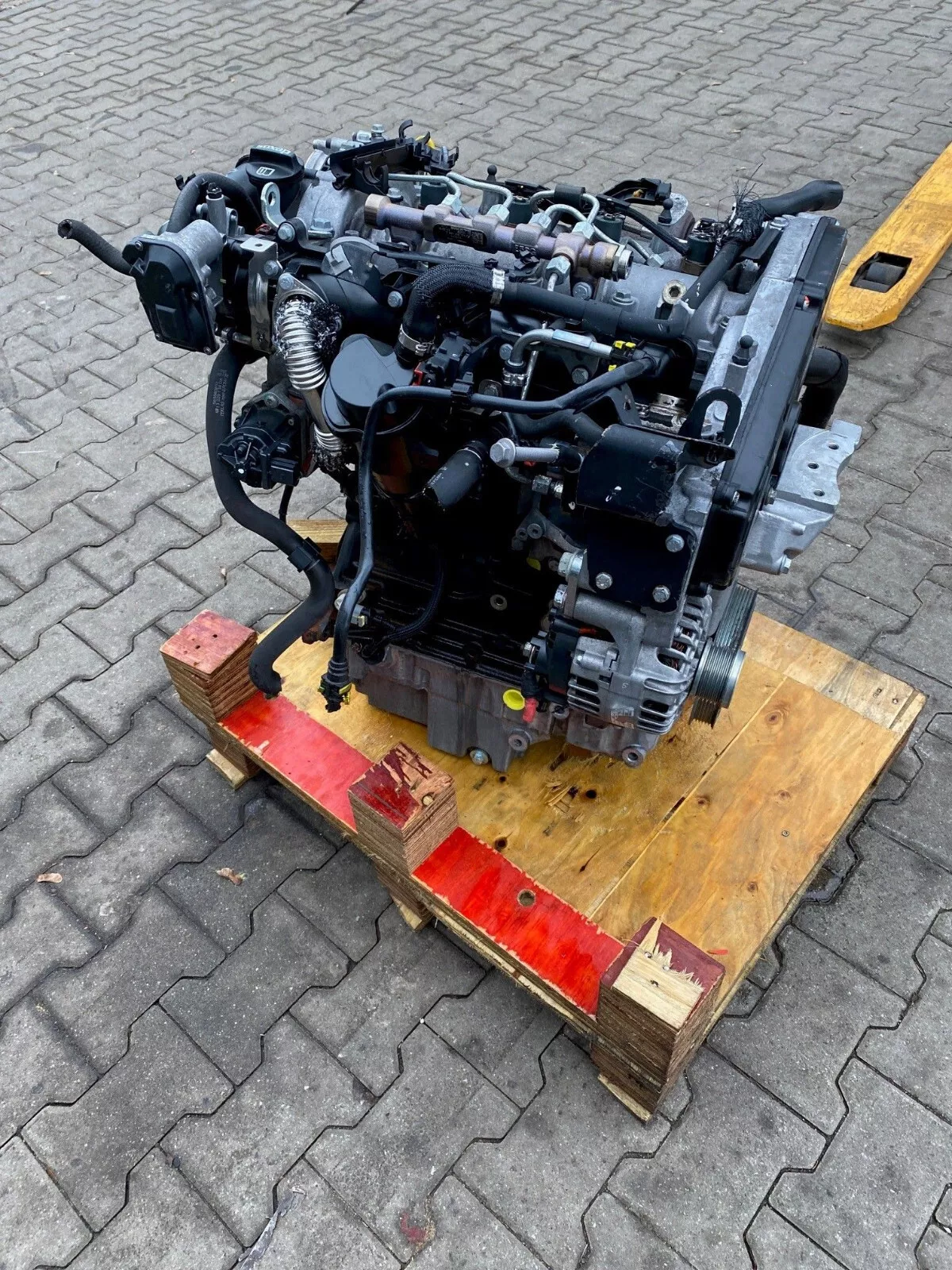 Preview of Opel 2.0CDTI A20DT Zafira Tourer - 99 Tkm - MOTOR KOMPLETT