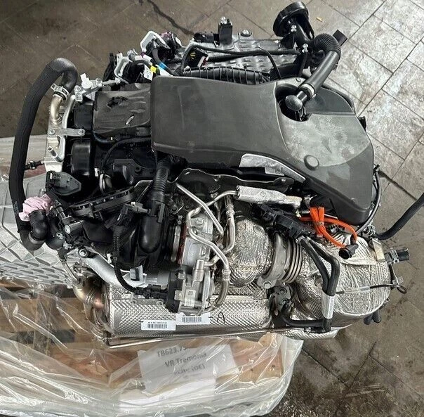 Preview of Mercedes-Benz 2.0D 654920 654.920 Sprinter 907 - 74 Tkm - MOTOR KOMPLETT