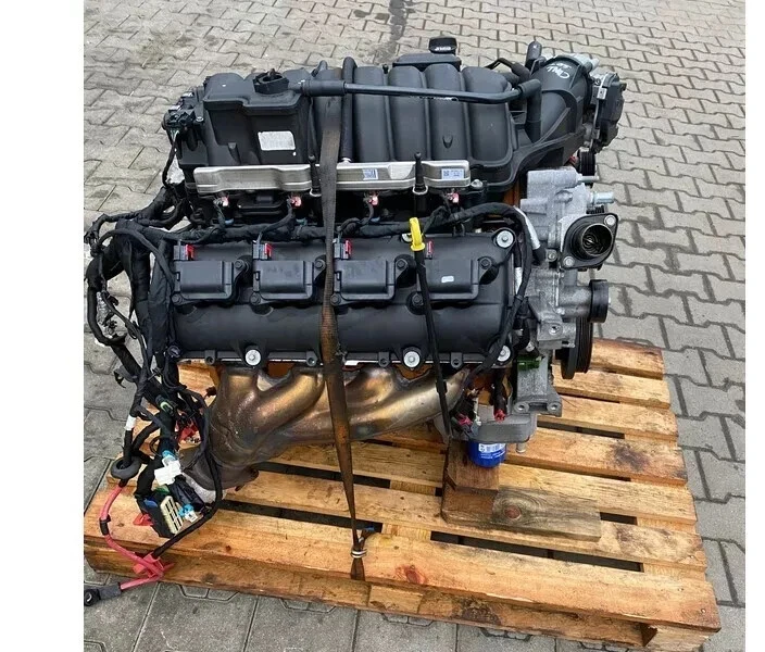 Preview of JEEP 6.4 WK2 SRT 8 HEMI Jeep Dodge Chrysles - 50 Tkm - MOTOR KOMPLETT