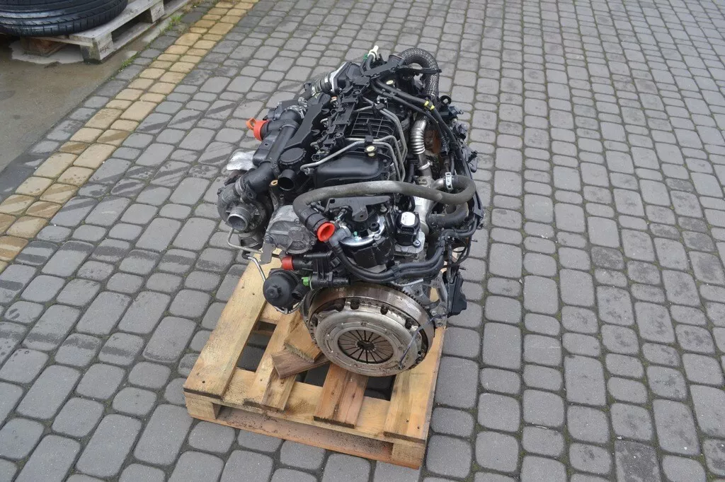 Vorschau von 1.6 HDI D4164T Peugeot Citroen Ford Volvo - 80 Tkm - MOTOR KOMPLETT