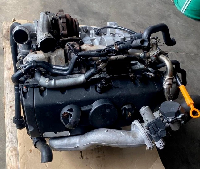 Vorschau von VOLKSWAGEN 2.5 TDI AXD VOLKSWGEN TRANSPORTER MULTIVAN - 73 Tkm - MOTOR KOMPLETT