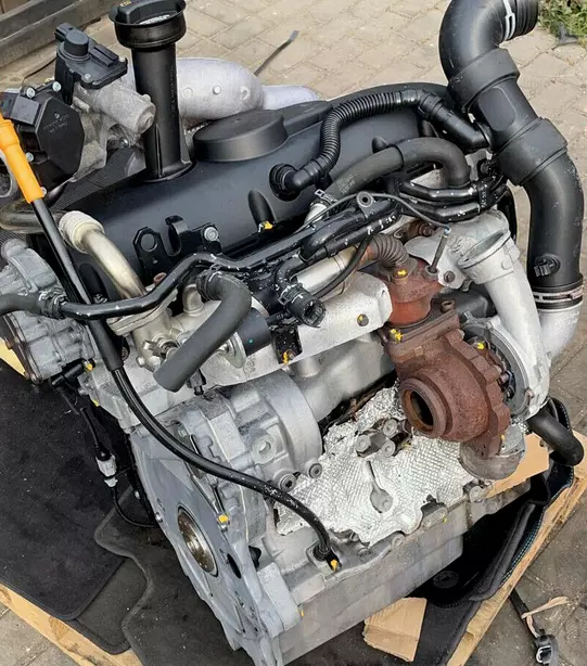 Vorschau von VOLKSWAGEN 2.5 TDI BNZ T5 TRANSPORTER ca. 88TKM - 99 Tkm - MOTOR KOMPLETT