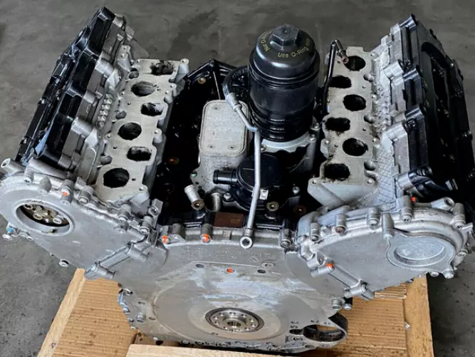 Preview of AUDI 3.0 TDI QUATTRO CDYC AUDI A6 - 82 Tkm - MOTOR UNKOMPLETT